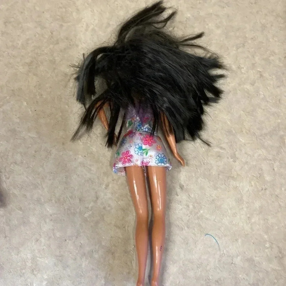 Doll Bundle -Barbies and Elsa Doll - Picture 5 of 10